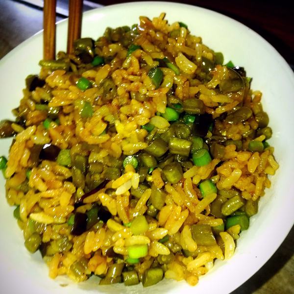 酸豇豆炒饭
