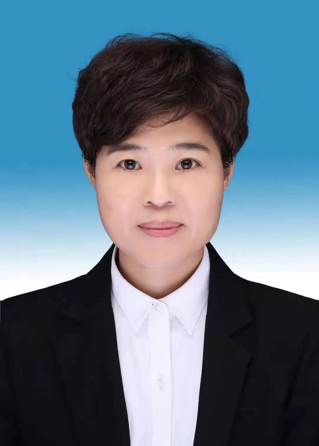  /p> p data-id="tqbc0dshvvkv">现任漳州市民族与宗教事务局局长.