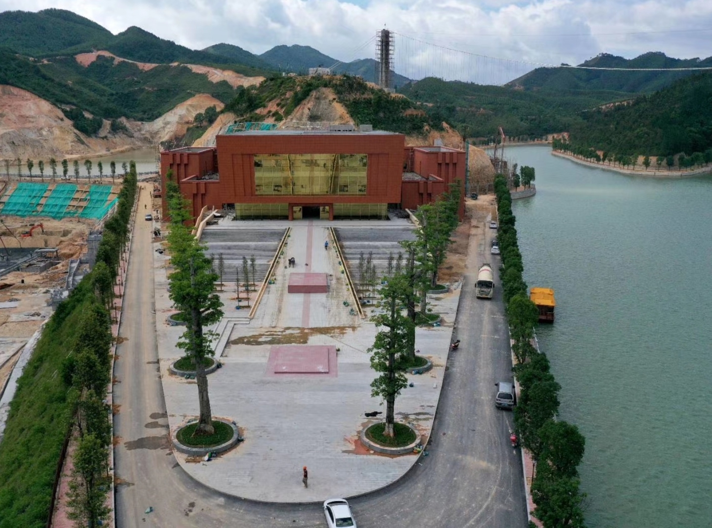  p> b>中央苏区(五华)历史博物馆 /b>位于广东省梅州市五华县 a