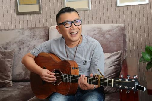 两只蝴蝶（2004年庞龙演唱的歌曲）_百度百科