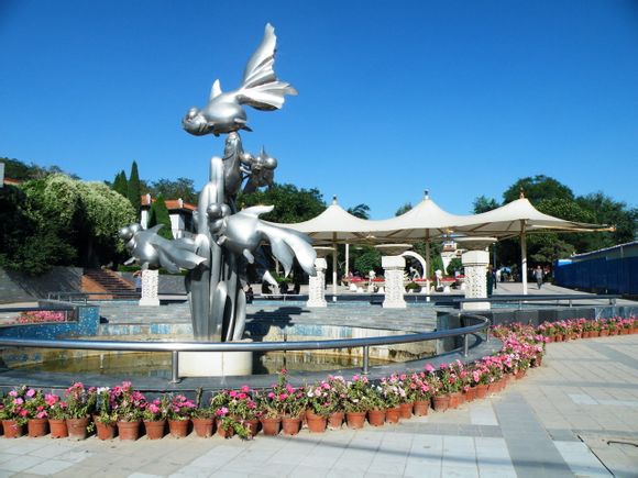 jq9u">金鱼公园位于 a target="_blank" href="/item/白银市/2192992"