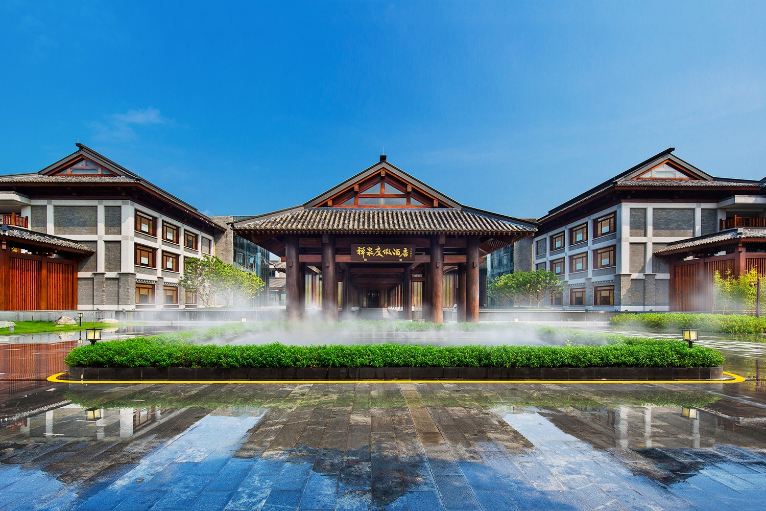 法定代表人吴小源. /p>