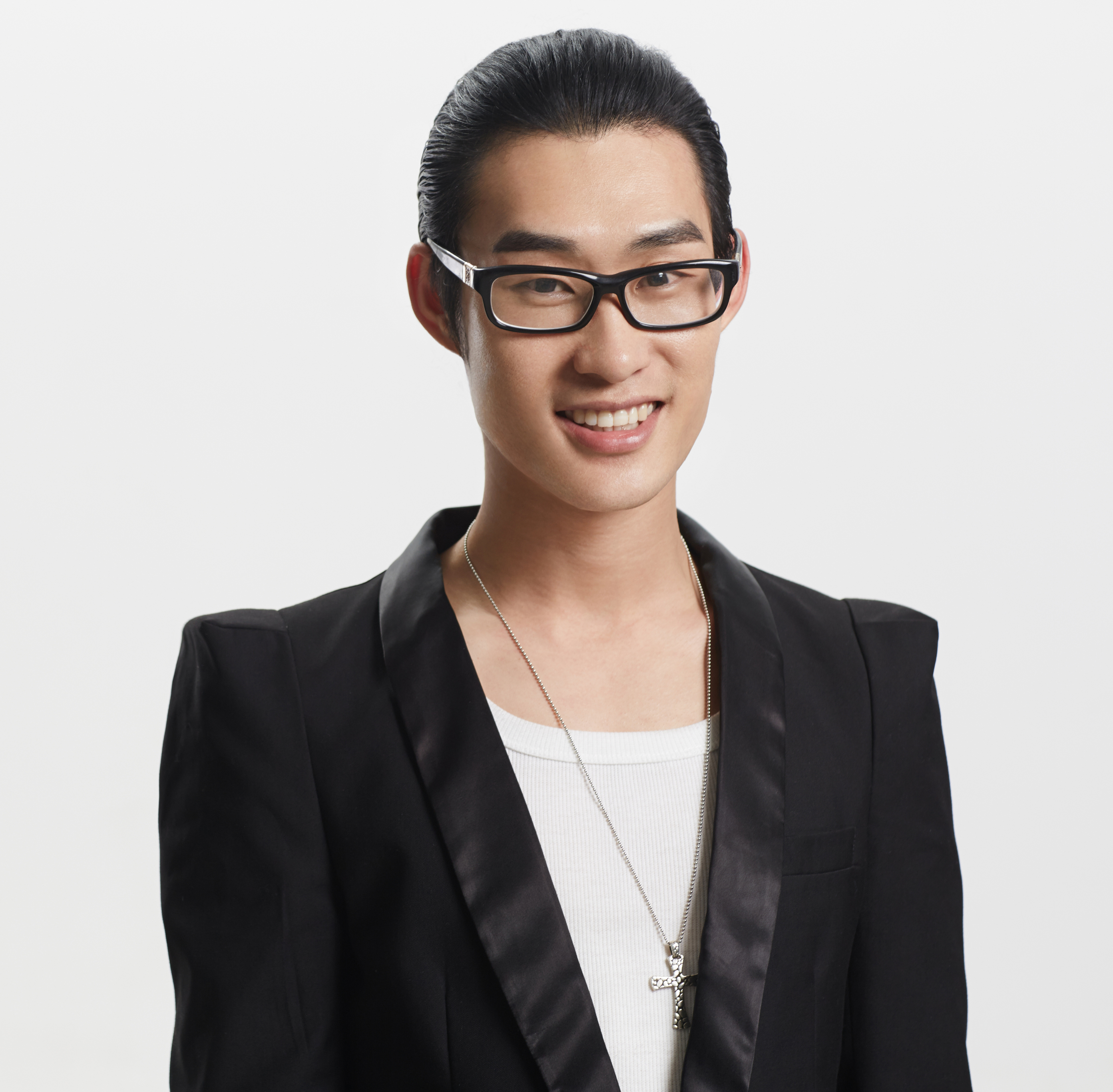 lemmaid="1667242">形象设计师 /a>;担任众多一线明星艺人御用造型 