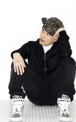  p>teddy,本名朴洪俊(         ),1978年9月14日出生于韩国,韩国歌手