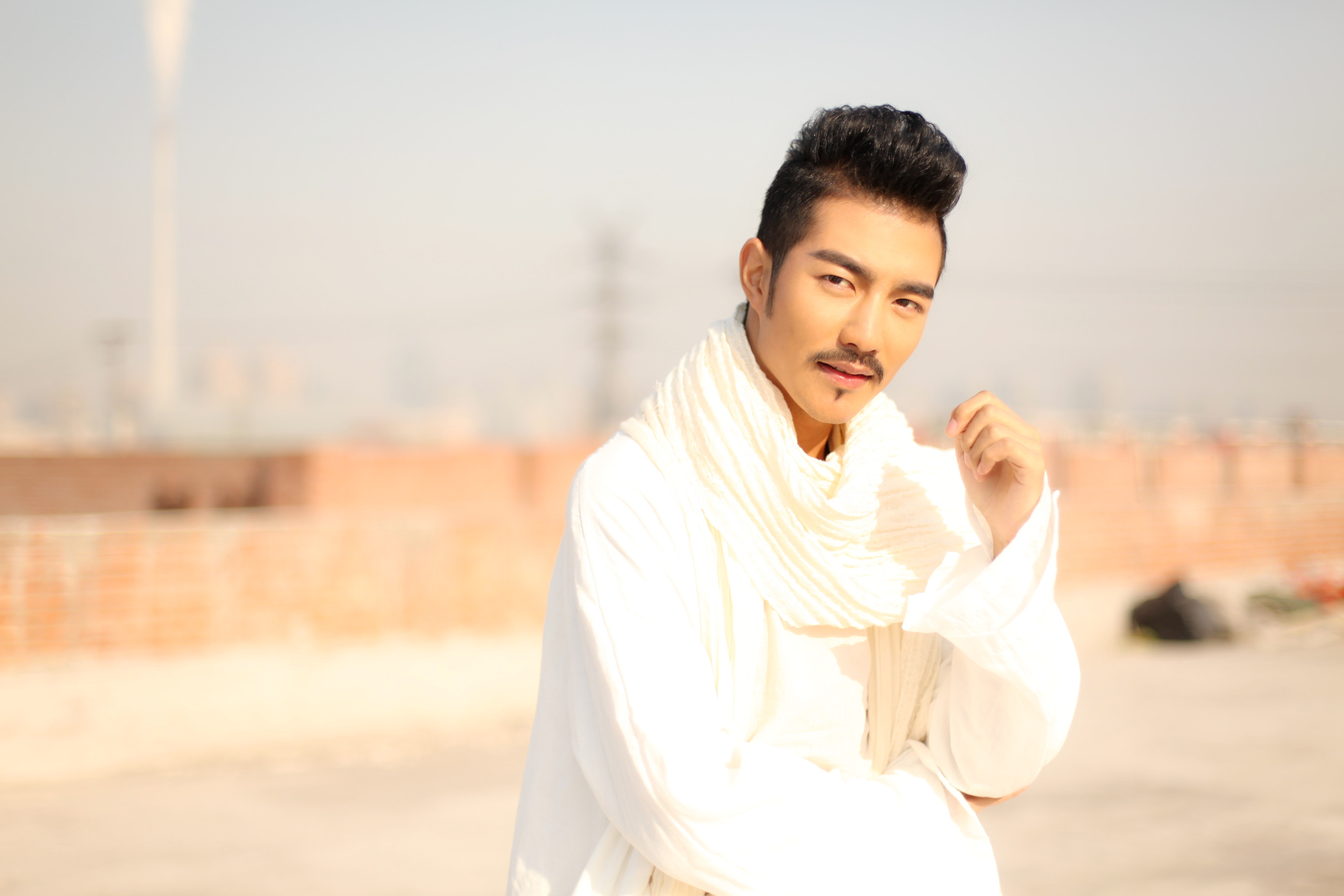  p data-id="go6dsbqch8">德格叶,1991年8月15日出生于青海省贵南县