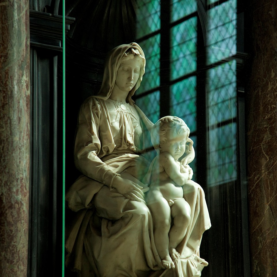  p data-id="gnvgylhw79">这是米开朗基罗早期的作品,虽然此时的