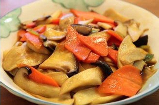 素炒鸡腿菇胡萝卜