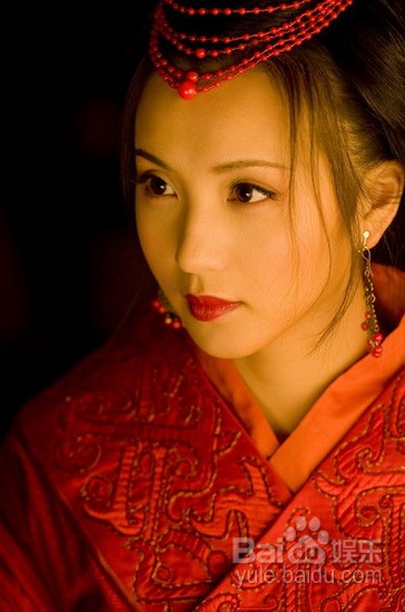 历史小说《 a target="_blank" href="/item/三国演义/5782" data