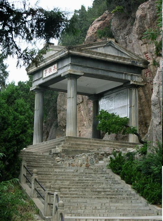  p>兵谏亭位于陕西省西安市临潼区华清宫景区, a target="_blank"