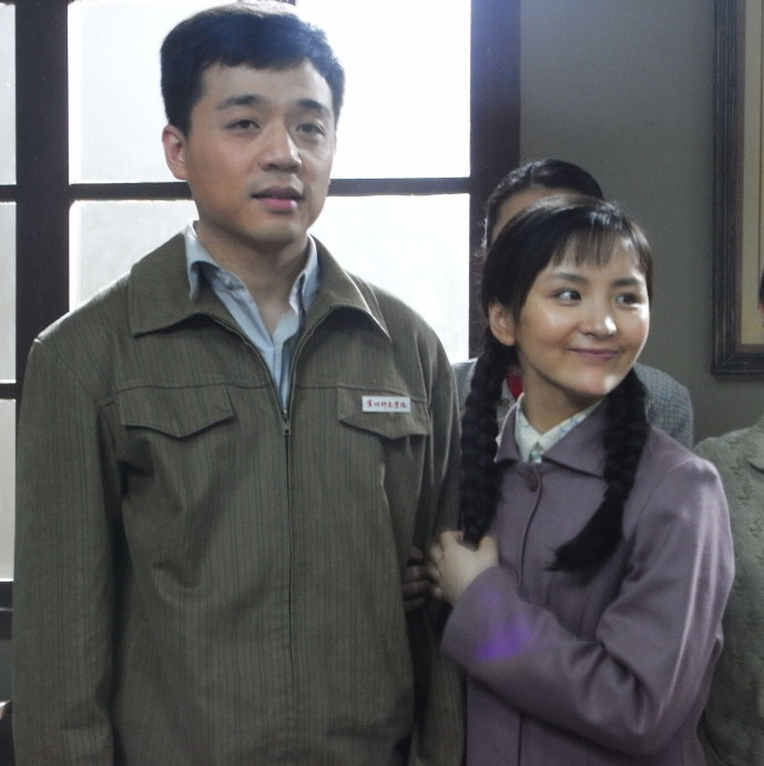 雪花那个飘》是电视剧《 a target="_blank" href="/item/北风那个吹