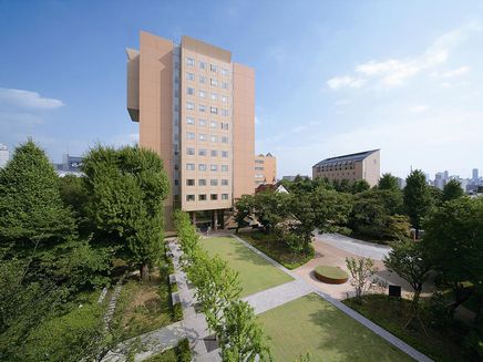  p>日本女子大学(日语:日本女子大学/にほんじょしだいがく,英文名称