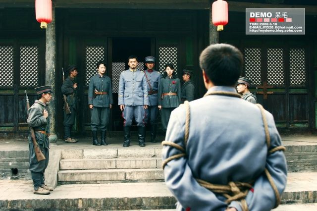 关中枪声