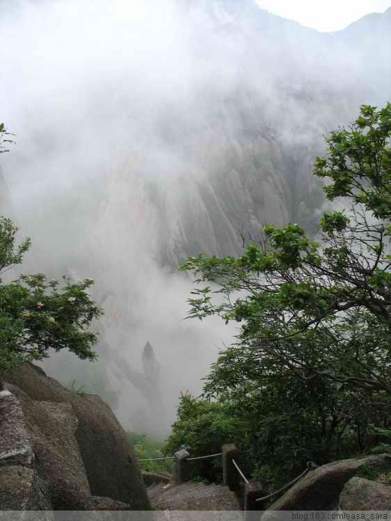 黄山百步云梯