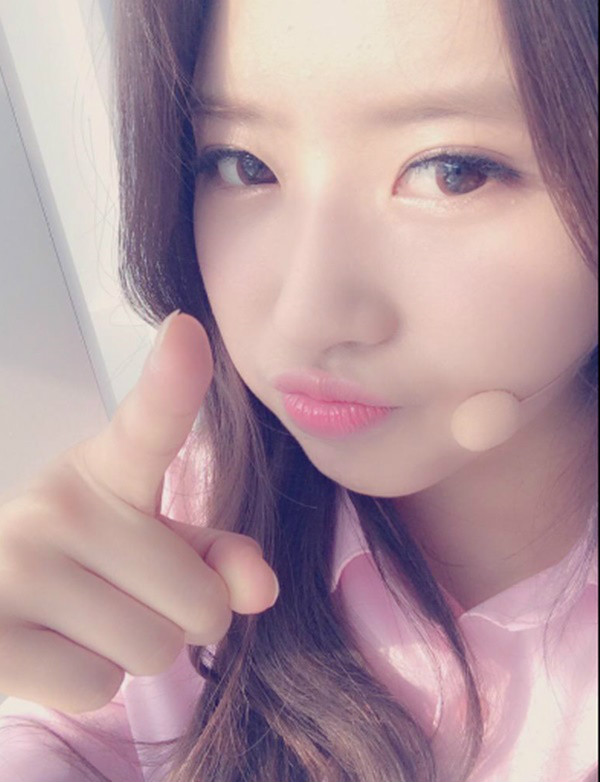 ">李美珠(lee mijoo),1994年9月23日出生于忠清北道沃川郡,韩国女歌手