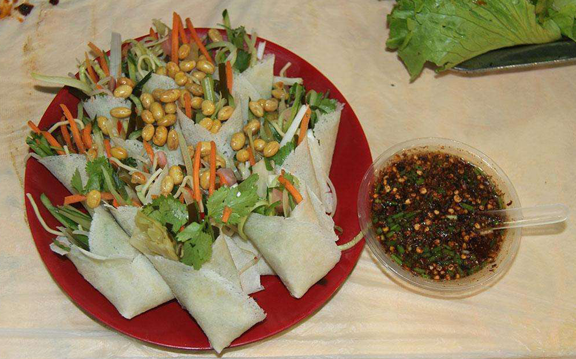  p>丝娃娃,别名素春卷,是 a target="_blank" h