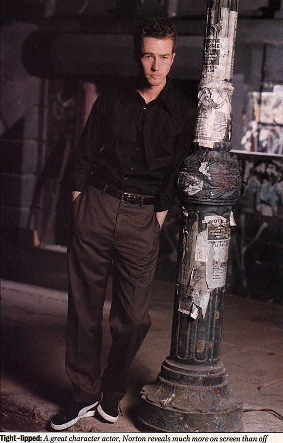  p>爱德华·诺顿(edward harrison norton),1969年8月18日出生于美国