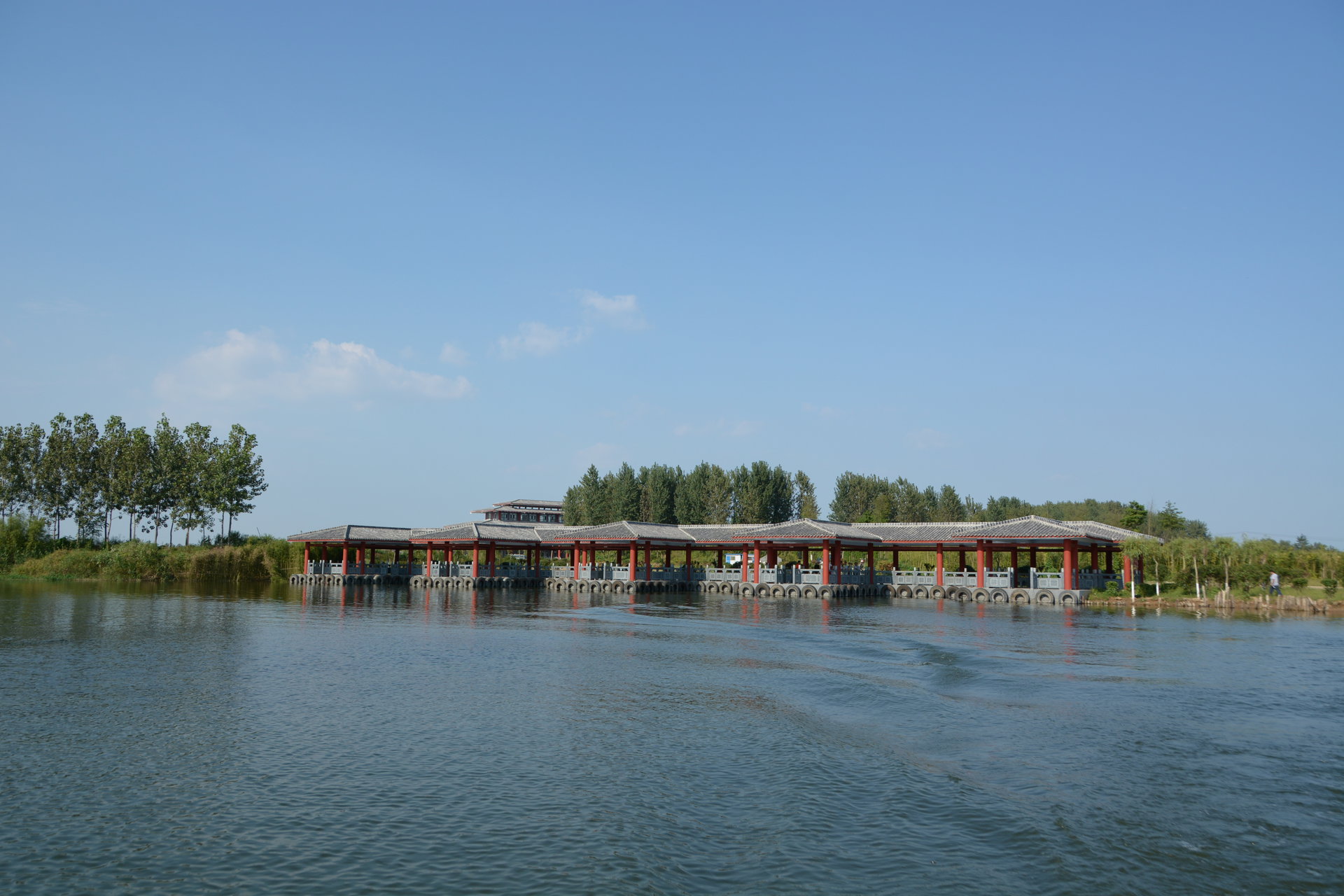  p data-id="gnvgknif4n">沭河古道位于临沭县大官庄枢纽收费站西1000