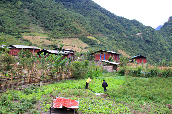  p>西藏自治区林芝市墨脱县加热萨乡辖行政村.