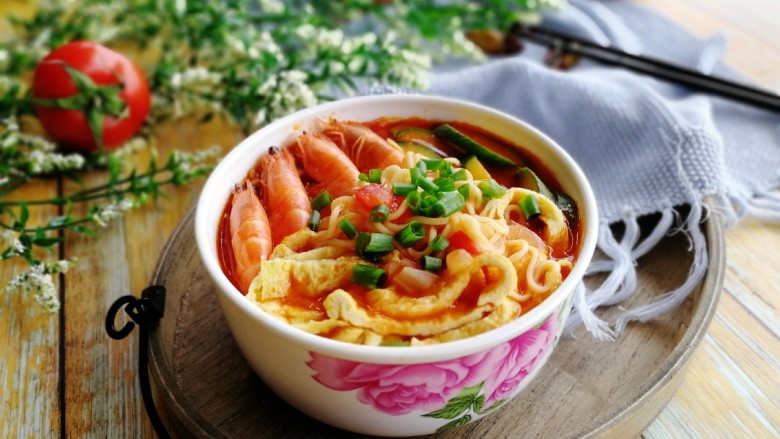 鲜虾番茄鸡蛋面