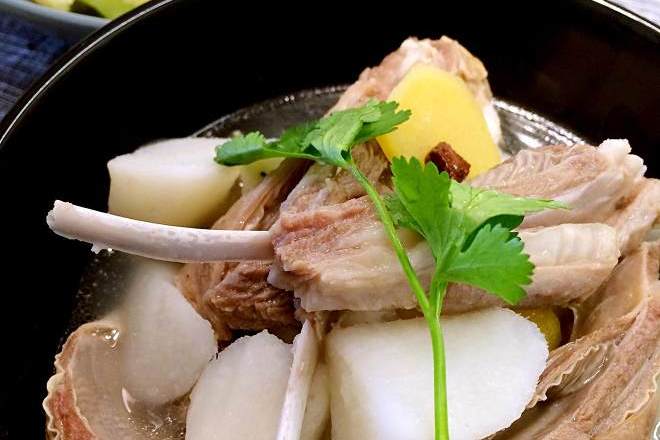 白萝卜清炖羊排