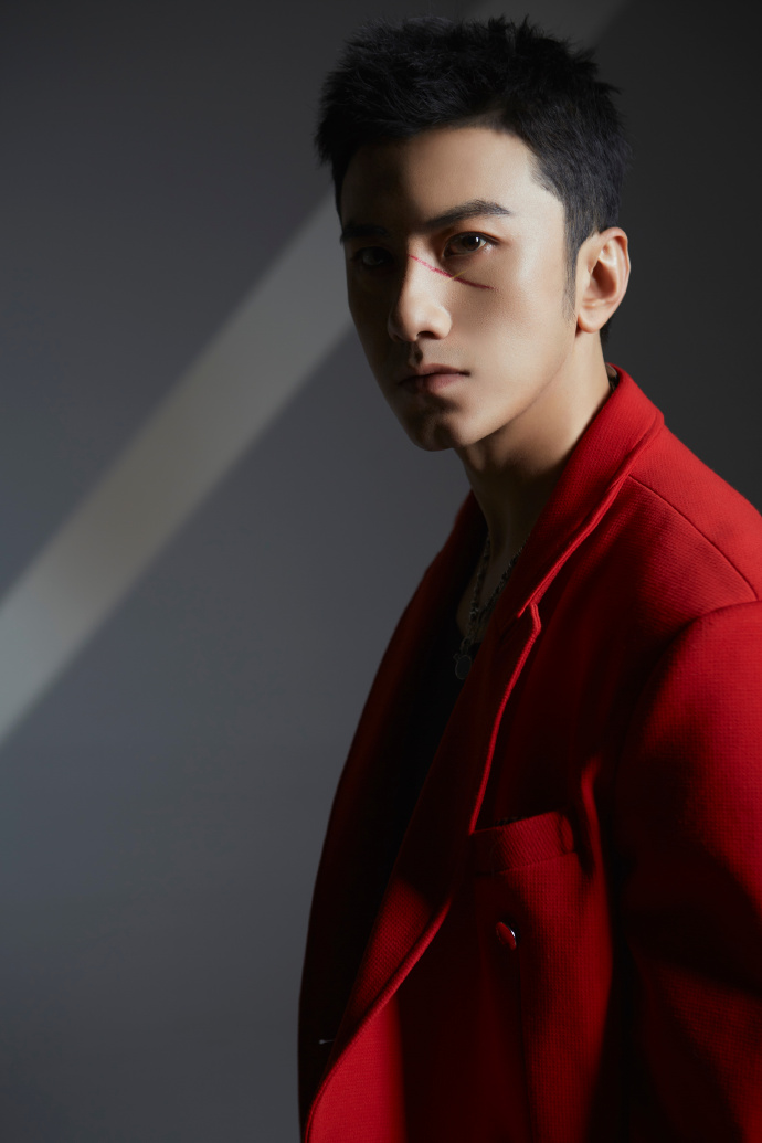 yadzab6m">1 /sup>》是由 a target="_blank" href="/item/梁芒/21845