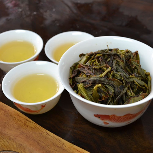 data-lemmaid="1323841">岭头单枞茶 /a>,岭头单丛茶树产于广东饶平县