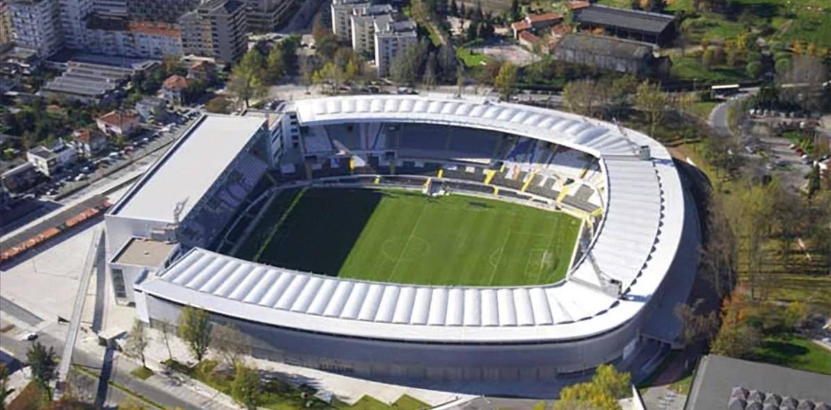 斯球场是一个位于 a target="_blank" href="/item/葡萄牙/144714"