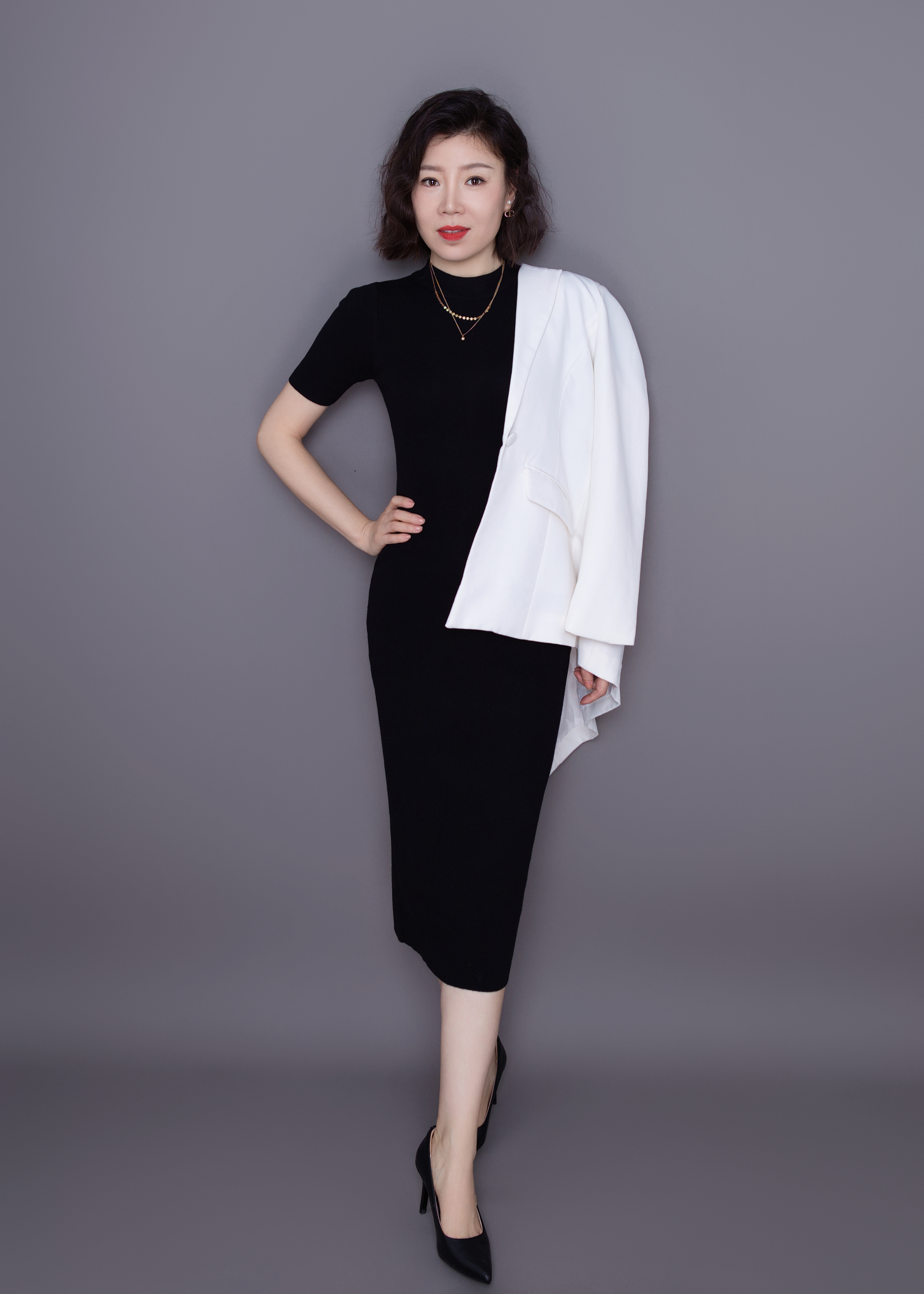  p data-id="tgqfancinhxg">米可,中国内地女演员.