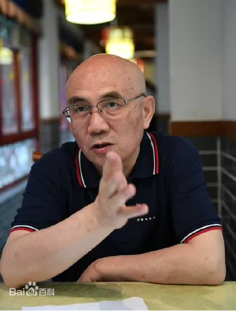  p>龙平平,合肥地区第一个中共党组织书记崔筱斋之孙.