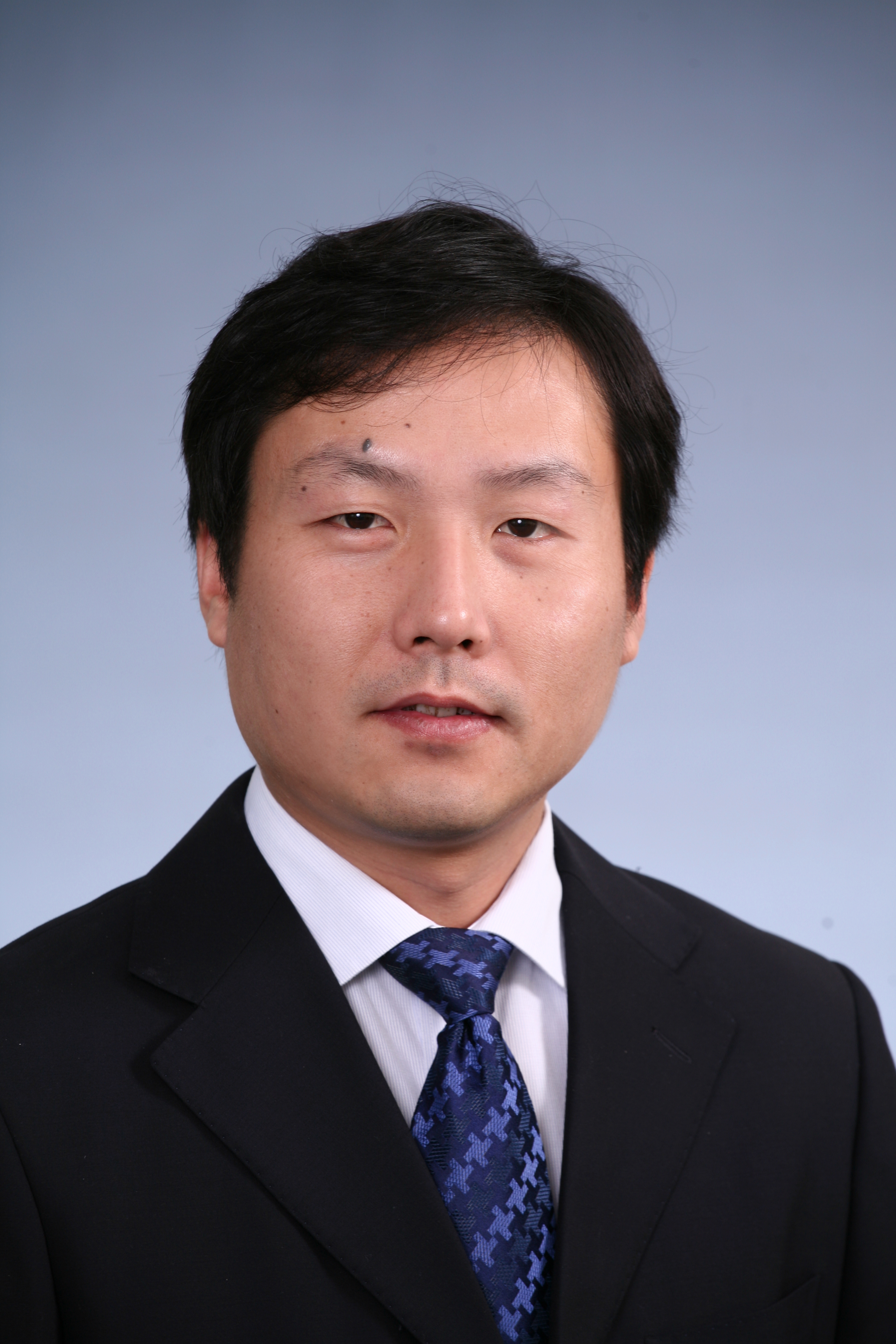  /p> p data-id="ufayg3aedk6z">现任宁夏回族自治区固原市委常委,市