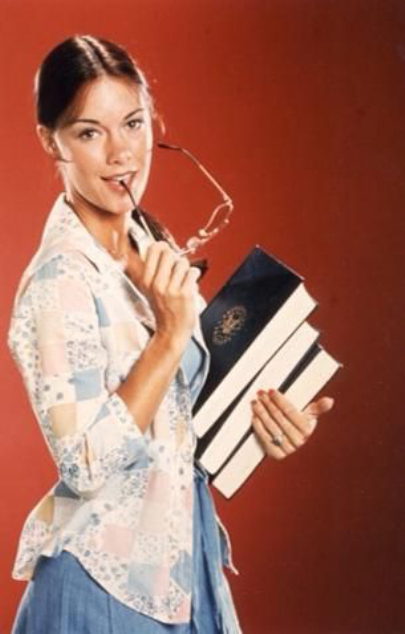  p>《女神爱切丝的秘密》是阿诺德·拉文执导,joanna cameron主演的