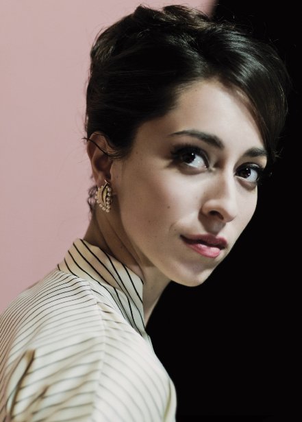  p>奥娜·卓别林 i>(oona chaplin) /i>,1986年6月4日出生于西班牙 a