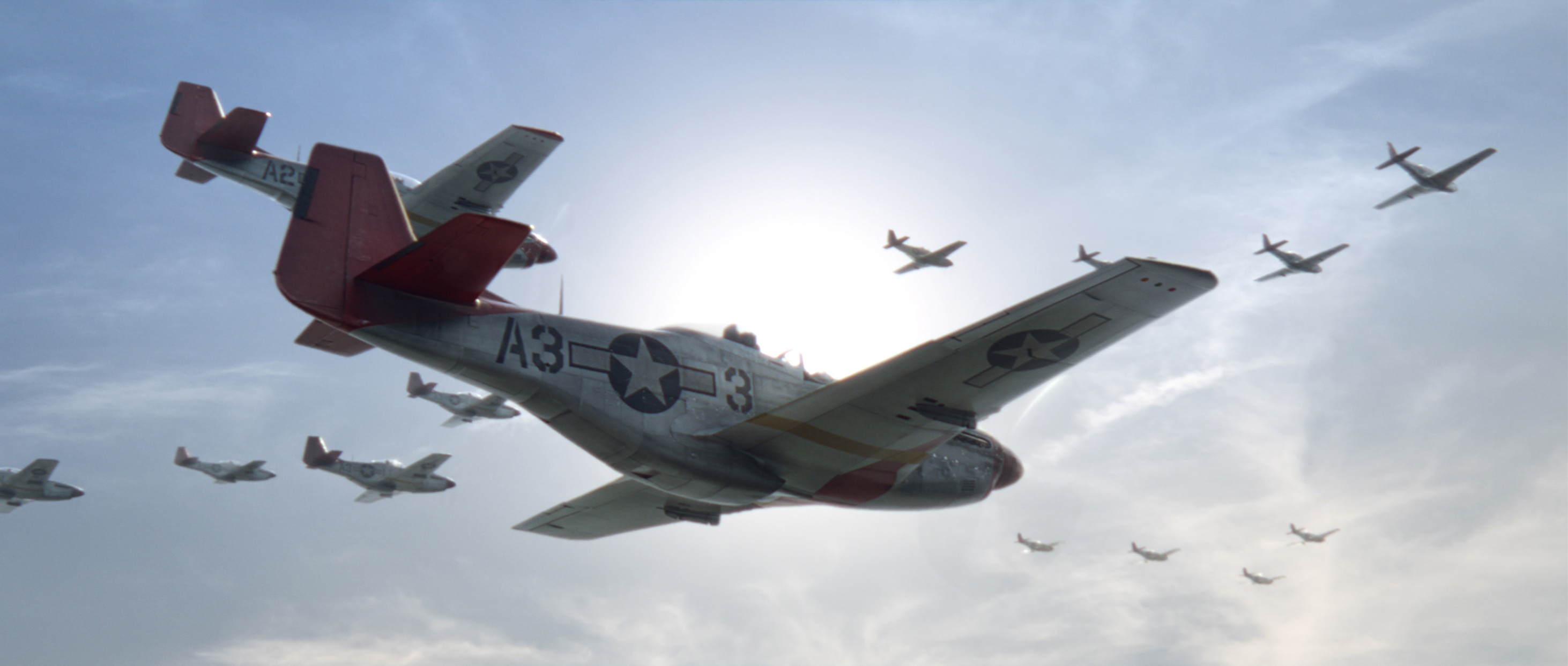  p>《红色机尾》是由美国卢卡斯电影有限公司出品的动作战斗片,由 a