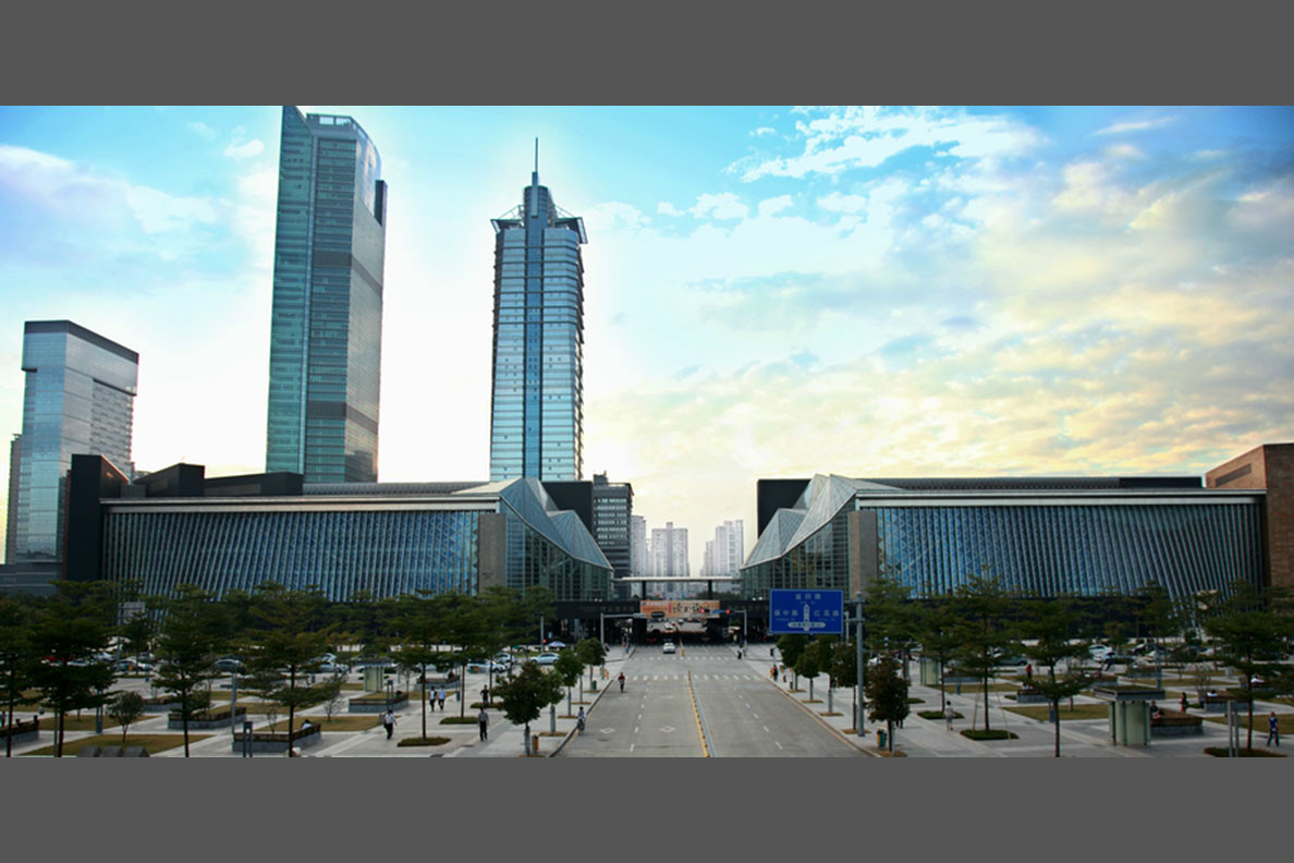  p>深圳图书馆位于深圳市福田区福中一路,是深圳市政府投资兴建的集