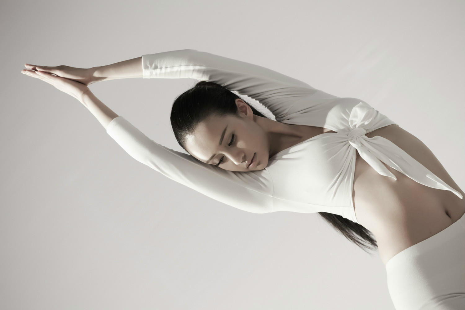  p>母其弥雅 i>(miya) /i>,1987年5月24日出生于云南省楚雄彝族自治州