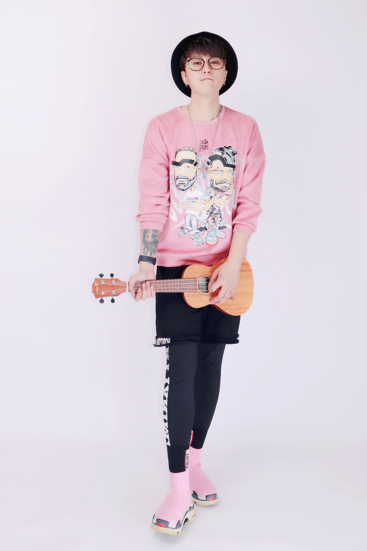 "gnbrc7hm8g">杨博然,2月17日出生于黑龙江省哈尔滨市,中国内地男歌手