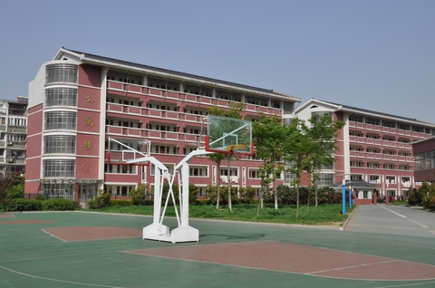 宜兴市实验中学