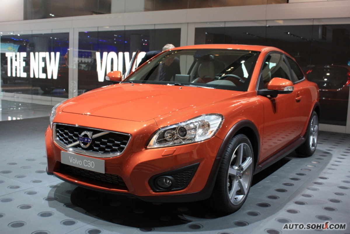 身为沃尔沃旗下全新的入门车款,c30借由着掀背设定与全新家族风格设计