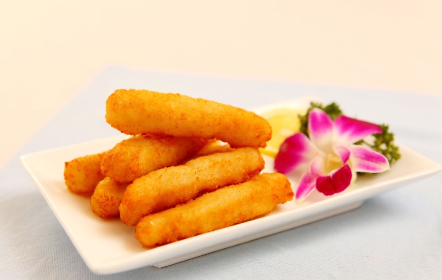  p data-id="gn7l8qpetm">扇贝鲜鱿棒是精选新鲜优质阿根廷鱿鱼和渤海