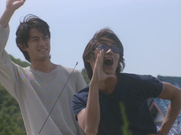  p>《海滩男孩》又译名( i>沙滩男孩 /i>或 i>沙滩小子 /i>),日本富士