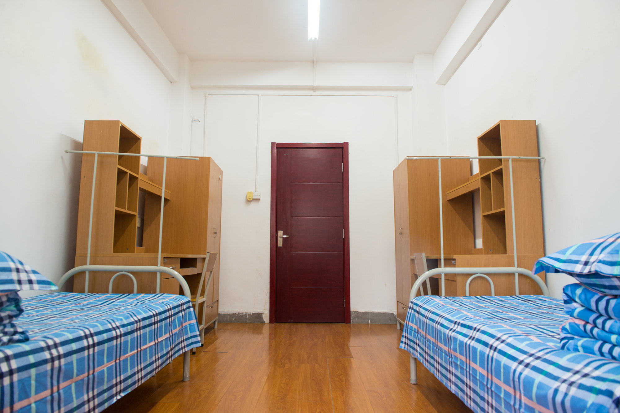  p>西安交通大学(xian jiaotong university)简称"西安交大",是 a