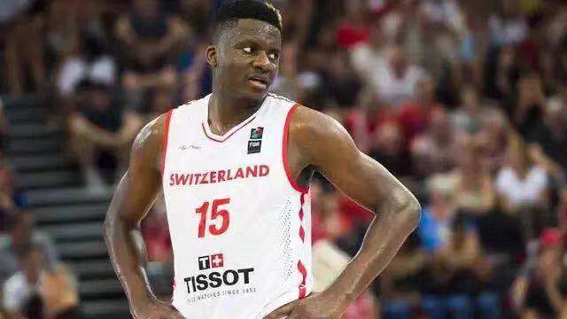  p>克林特·卡佩拉(clint capela),1994年5月18日出生于 a target="