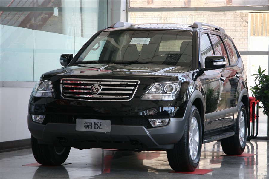 p>霸锐(borrego)是起亚公司推出的一款豪华suv,2008年1月在韩国正式