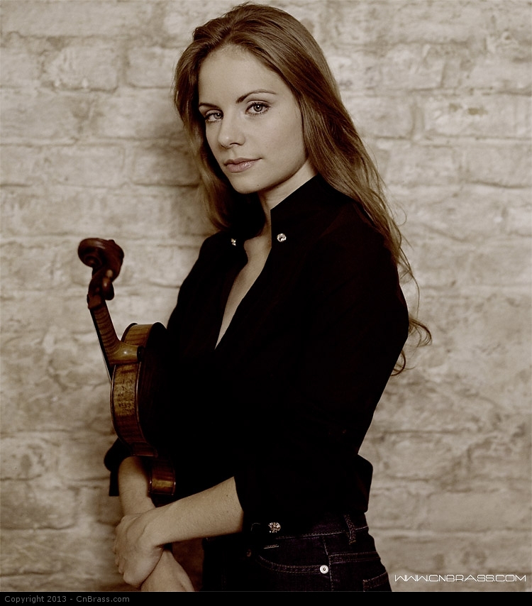  p>朱莉娅·费舍尔(julia fischer),德国女小提琴家,法兰克福音乐学院