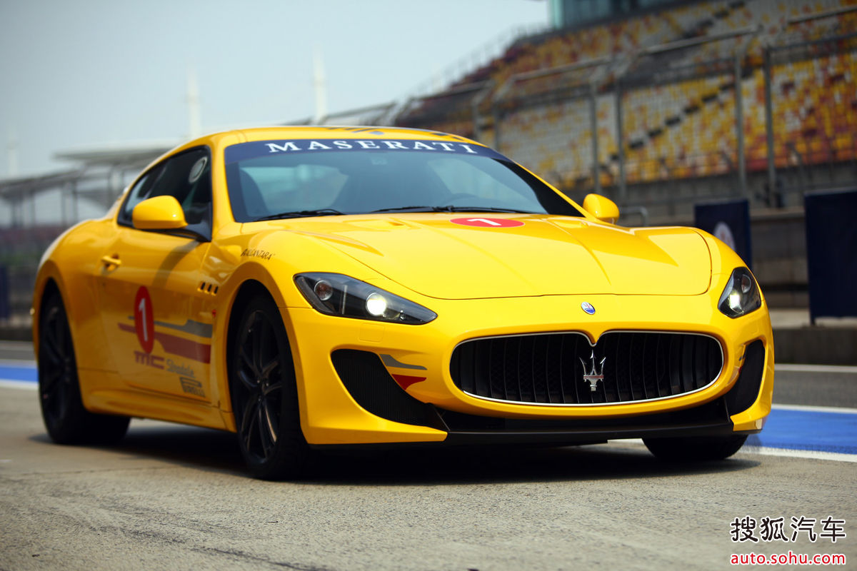 全称"玛莎拉蒂gran turismo",是一款适合长距离高速行驶的豪华轿跑车