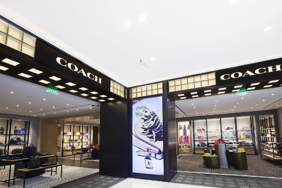  p>北京汉光百货于1999年开业,地处交通便捷的西单商圈,经营600余个