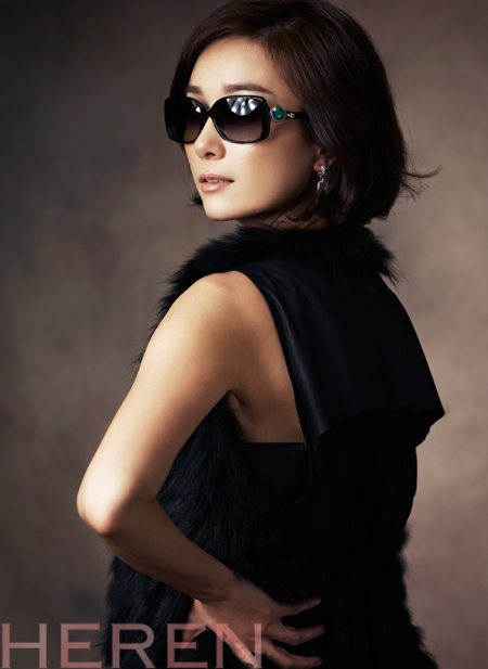  p data-id="gnwfhwqtt8">吴妍秀,1971年10月27日出生于韩国首尔,演员