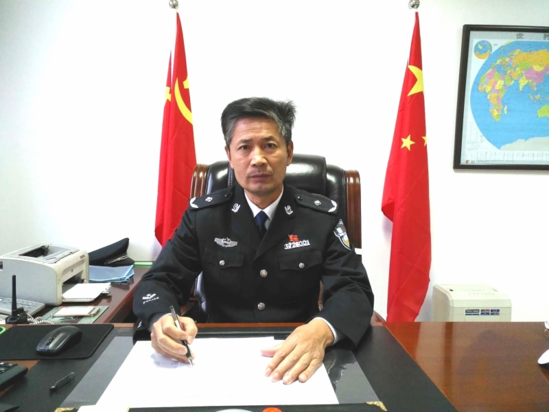  p data-id="gnx3uzm05k">刘葆善,曾任任城监狱党委书记,监狱长.