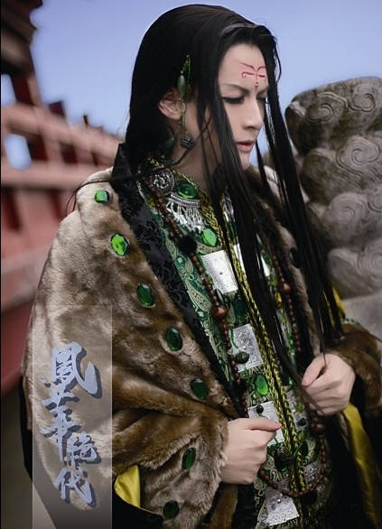  p data-id="gntr4coffr">小小白,中国知名coser