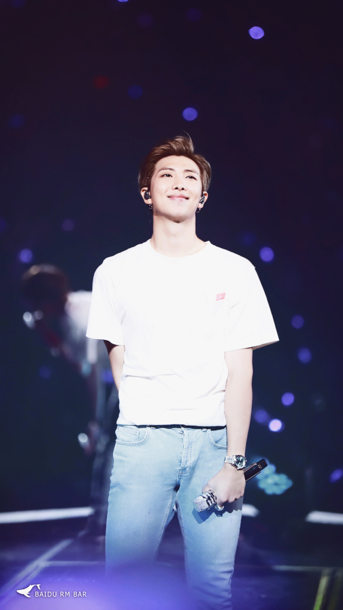  p>金南俊,艺名rm,1994年9月12日出生于韩国京畿道高阳市一山东区